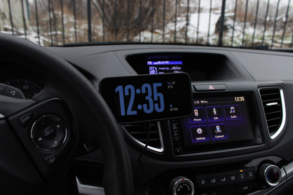 Elevate Your Post-Flight Experience: Reviewing 4K Drone Footage On-the-Go with Wireless CarPlay