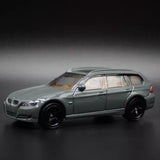 2012 12 BMW 3 SERIES TOURING STATION WAGON 1/64 SCALE DIORAMA DIECAST MODEL CAR Toy