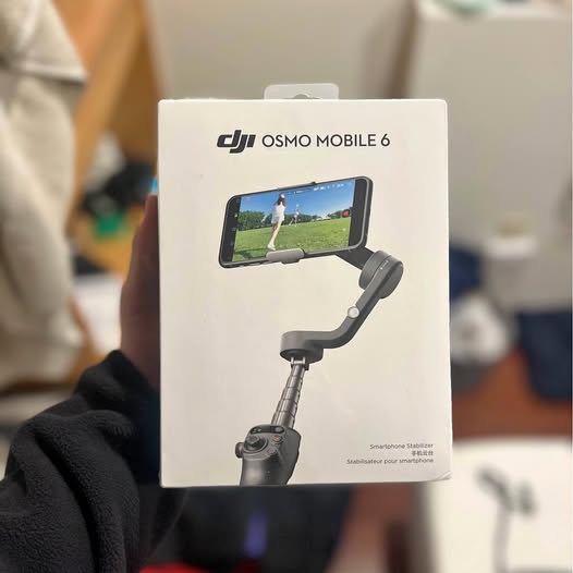 DJI Osmo Mobile 6 smartphone gimbal box