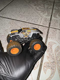 Monster Jam Diecast MAX-D Truck w/ Dirt On Tires Look *100 Parts