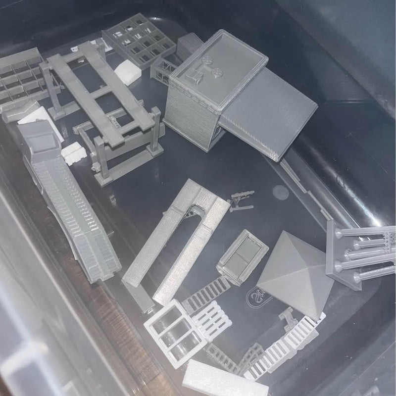 1/64 scale diecast diorama ships set, light gray and white miniature pieces