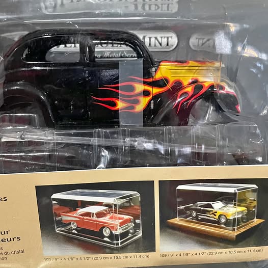 Diecast car kit with flame-striped car in clear display box