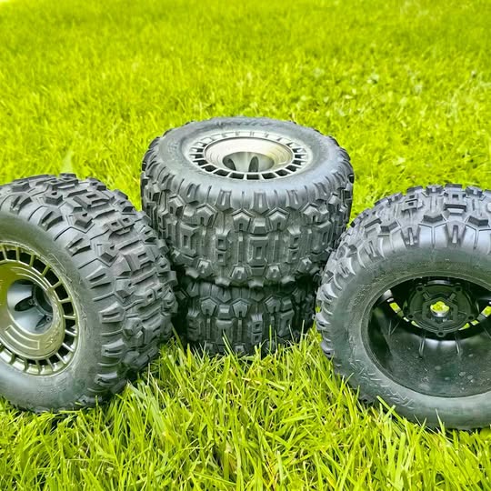 Traxxas 17mm half-offset RC off-road tires, treaded set of three on rims