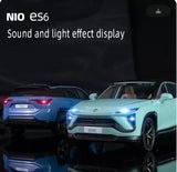 1:24 diecast SUV toy car with LED headlights and light effects, pull-back action