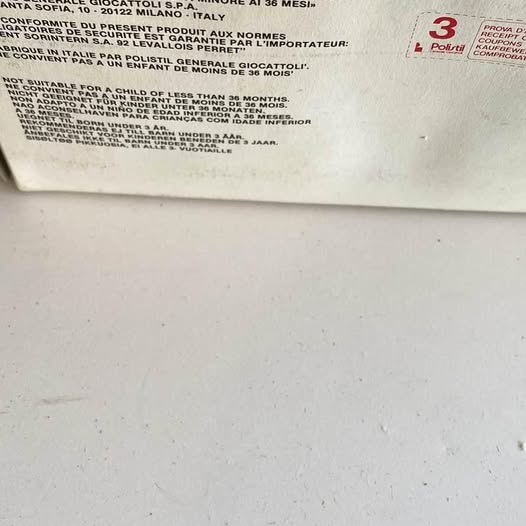 Polistil diecast toy packaging label with red logo and number 3