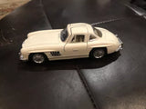 Kinsmart 1954 Mercedes Benz 300 SL 1/36 Scale Cream Diecast Pull Back Toy Car Toy