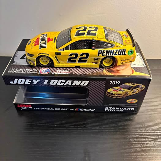 1:24 scale Joey Logano #22 Pennzoil ARC diecast race car in display box