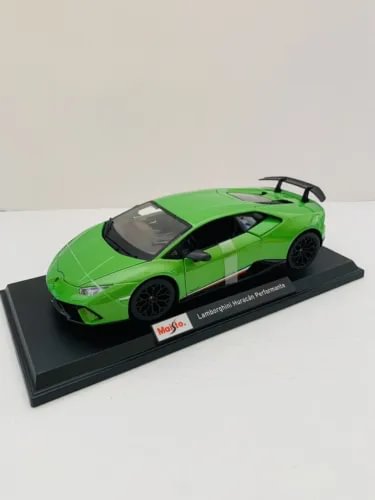 Maisto Lamborghini Huracan Performante 1:18 diecast car model, light green