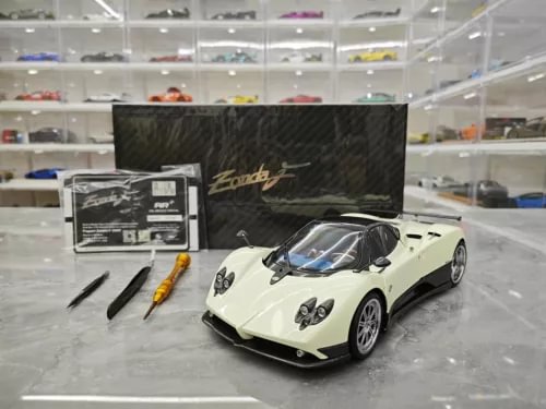 Almostreal 1:18 Pagani Zonda F white diecast car model with cockpit open