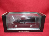 Minichamps diecast model van Opel Combo Tour 2002 in clear display case