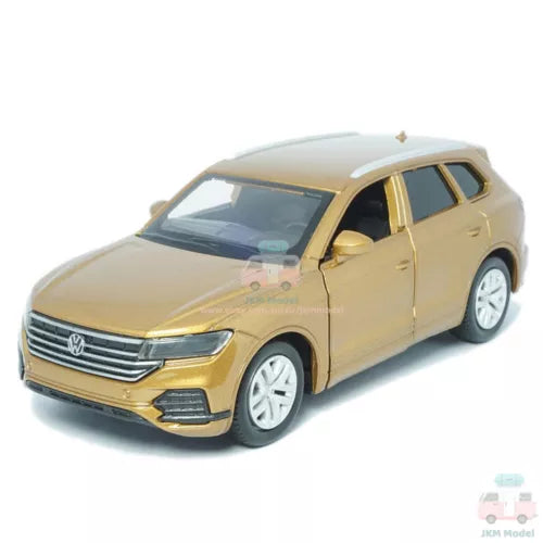 1:36 alloy diecast model car of a VW Touareg, gold SUV with front three-quarter view