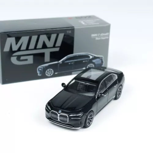 Black BMW i7 eDrive50 1:64 diecast model car toy, front 3/4 view