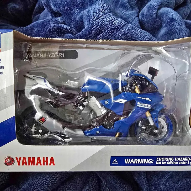 Yamaha YZF-R1 blue diecast motorcycle model in clear display packaging