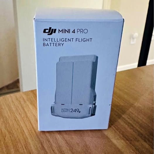 Intelligent flight battery box for DJI Mini 4 Pro, blue with battery icon