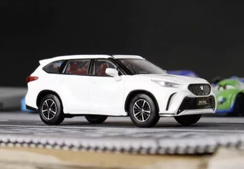 White 1:64 SUV sports model metal diecast car with front three-quarter view