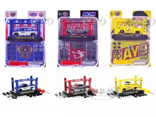 1/64 diecast car set with three vehicles and accessories in blister packaging