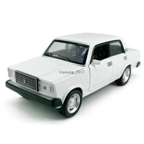 1:32 Lada VAZ diecast model car, white 4-door sedan with wheels and grille