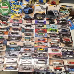 Hot Wheels diecast car pack assortment in retail boxes