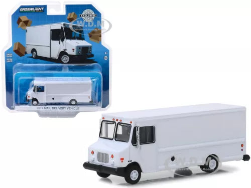 Greenlight mail delivery vehicle diecast model, white box truck with side doors