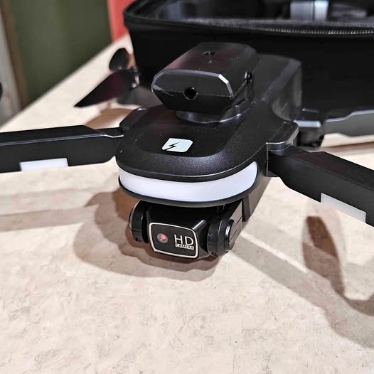 TRNDlabs fader hawk drone with HD camera module, black body and prop arms
