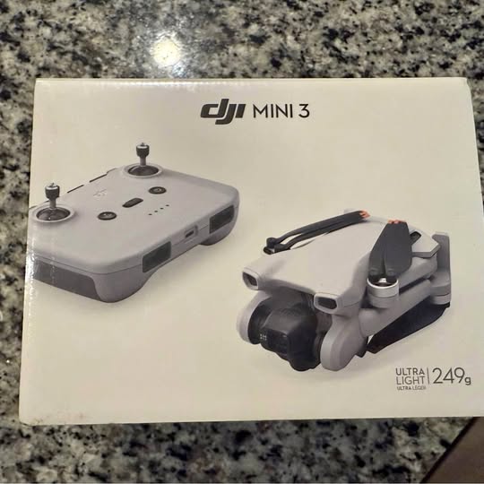 DJI Mini 3 drone with remote controller, lightweight ultralight 249g