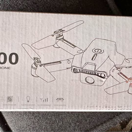Mini kids drone on retail box with controller diagram