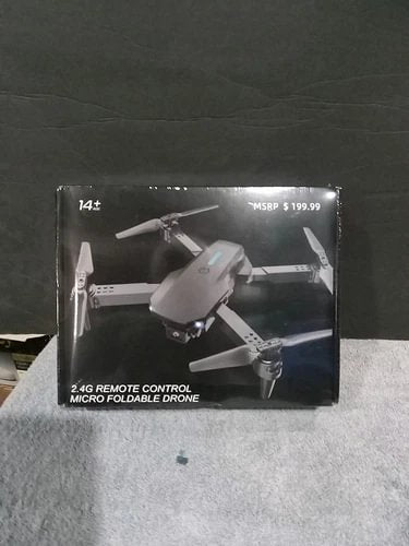 Micro foldable drone in retail box with 2.4G remote control details