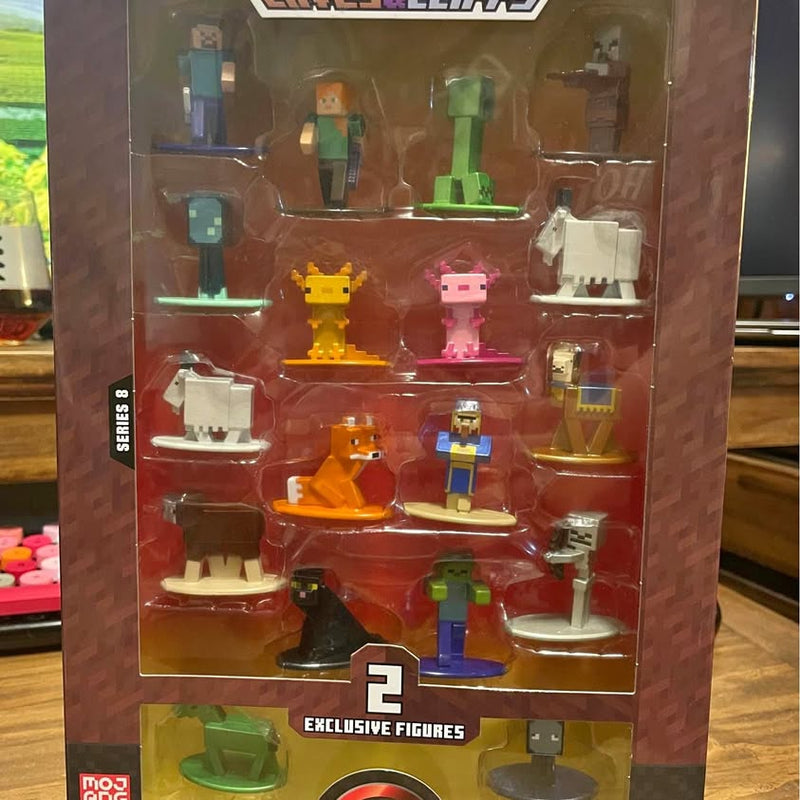 Minecraft Series 8 diecast figure set in unopened blister, 18pk, standing figures and stands