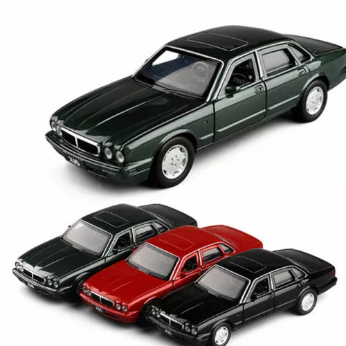 1/36 scale diecast model car set: green, red, and black with wheels and windows