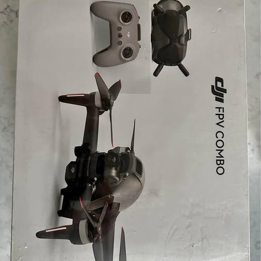 DJI FPV drone combo with quadcopter and controller module