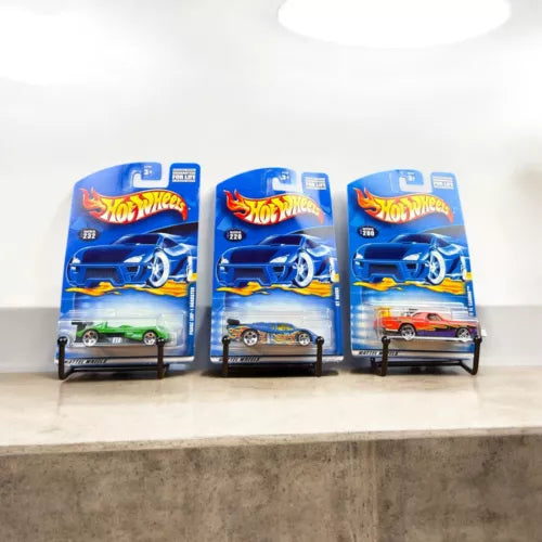 Hot Wheels diecast car multipack, three vehicles in blue blister packaging