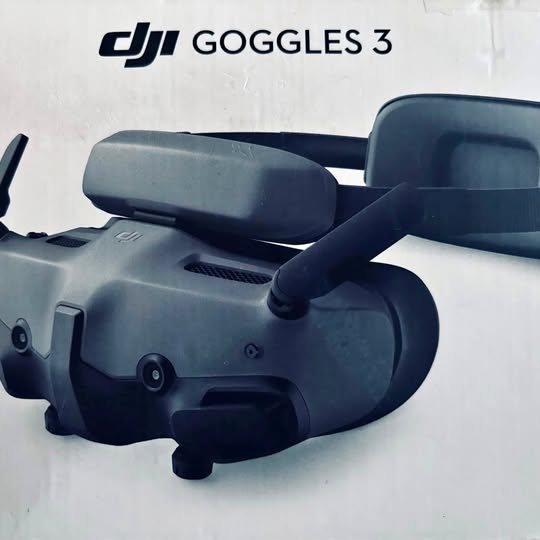 DJI FPV Goggles 3 headset with side strap, dark gray/black
