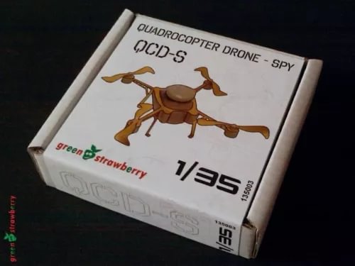 Quadrocopter drone-Spy retail box with quadcopter graphic and green strawberry label