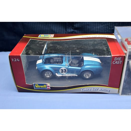 Blue race car diecast model in retail box, Revell Cobra 427 Racing scale 1:24