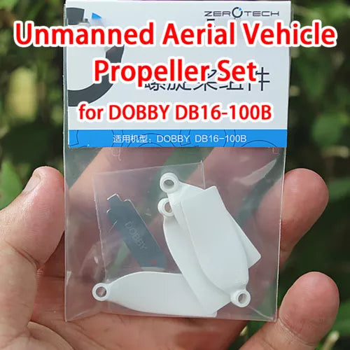 Drone propeller set with four white blades in clear retail package