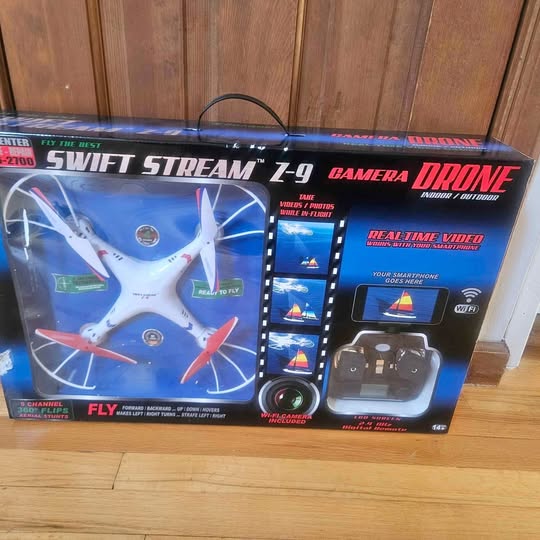 Swift Stream Z-9 drone packaging box with camera drone design and WiFi screen