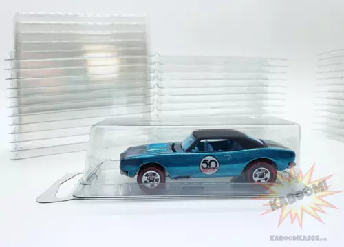 Hot Wheels 1:64 plastic clamshell car case with blue diecast car