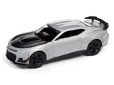 Auto World NEW 2019 Chevy Camaro ZL1 1LE 1:64 Scale Diecast Car AW64312B Toy
