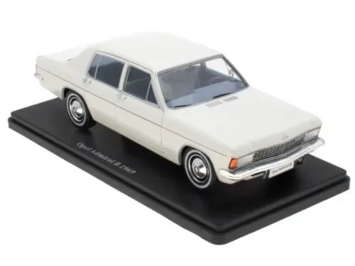 1/24 scale diecast car model, white Opel Admiral B 1969, front three-quarter view