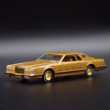 1979 79 LINCOLN CONTINENTAL MARK V LOWRIDER 1:64 SCALE DIORAMA DIECAST MODEL CAR Toy