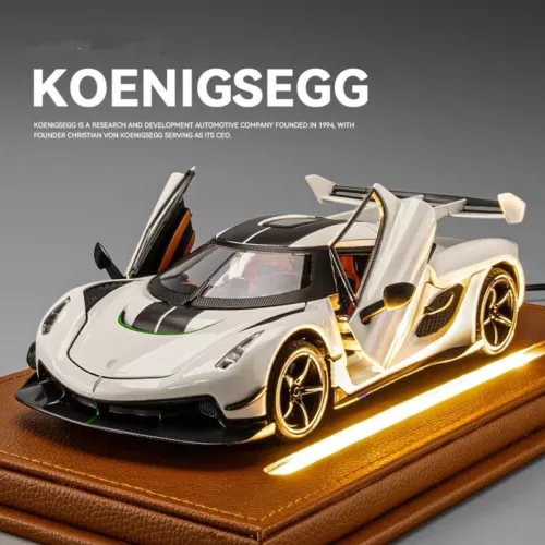 1:24 Koenigsegg Jesko Attack alloy racing car model, white with gold wheels, open doors