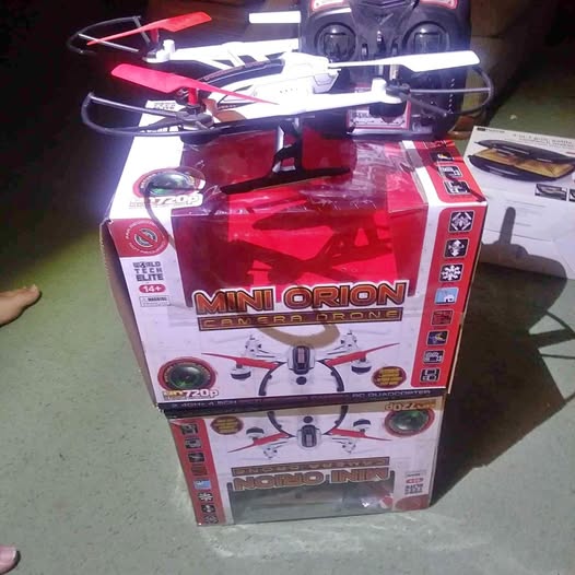 Mini Orion mini drones retail box with red/white quadcopter graphic