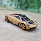 Hot Wheels Pagani Huayra Diecast Model Car 1/64 (48) Excellent Condition  Parts