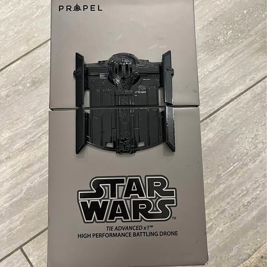 TIE Advanced x1 battling drone retail box, front view