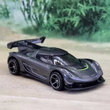 Hot Wheels Koenigsegg Jesko Diecast Model Car 1/64 (5) Excellent Condition  Parts