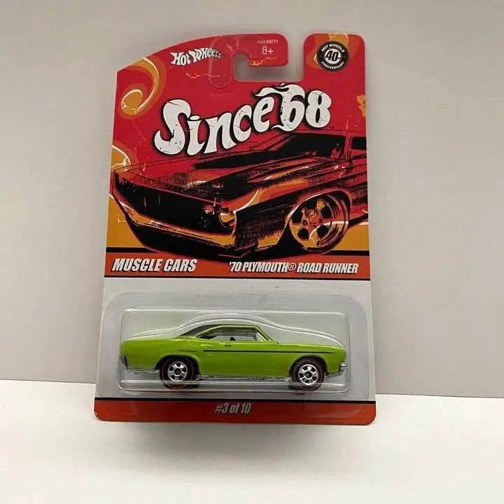 Green 1970 Plymouth Road Runner Hot Wheels diecast car in retail blister package