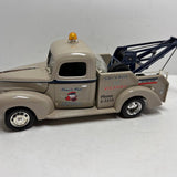 Ertl 1/25 Scale Diecast 1940 Ford Wrecker Minute Man Smyrna TN