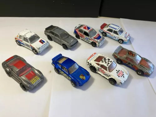 1:24 diecast model car set with nine miniature vehicles in mixed colors