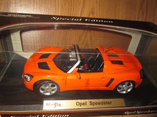 Orange Opel Speedster 1:18 diecast model car with black racing stripes
