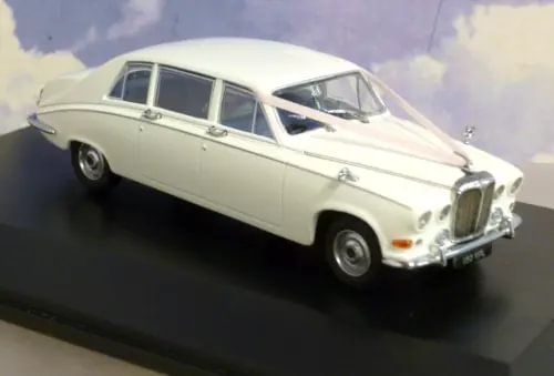 White 1:43 Daimler DS420 limousine diecast model, front 3/4 view